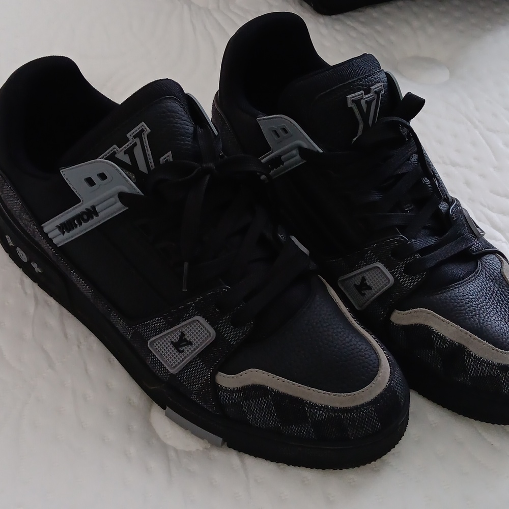 Black & gray Louis Vuitton